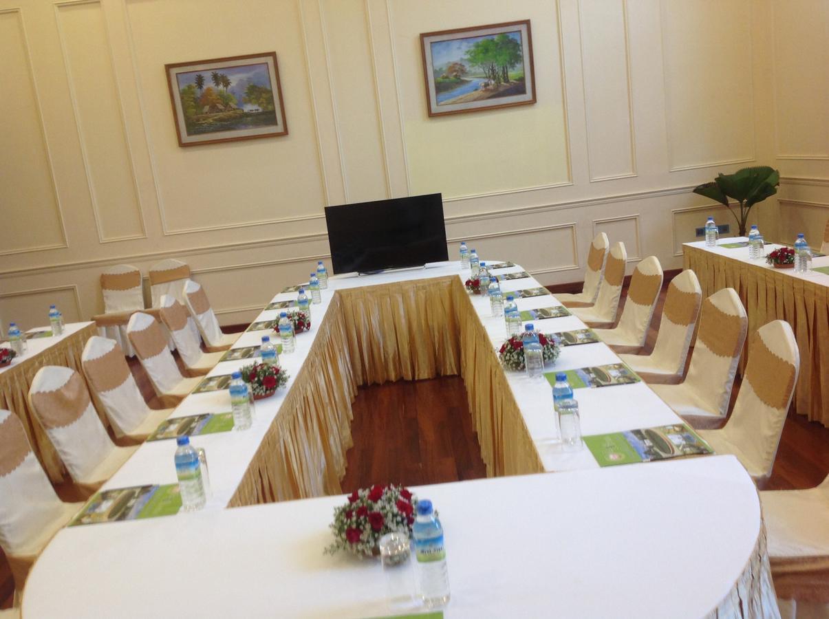 The Hotel Grand Ace Naypyidaw Esterno foto